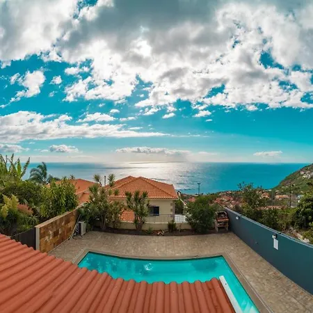 Viola Villa Arco da Calheta